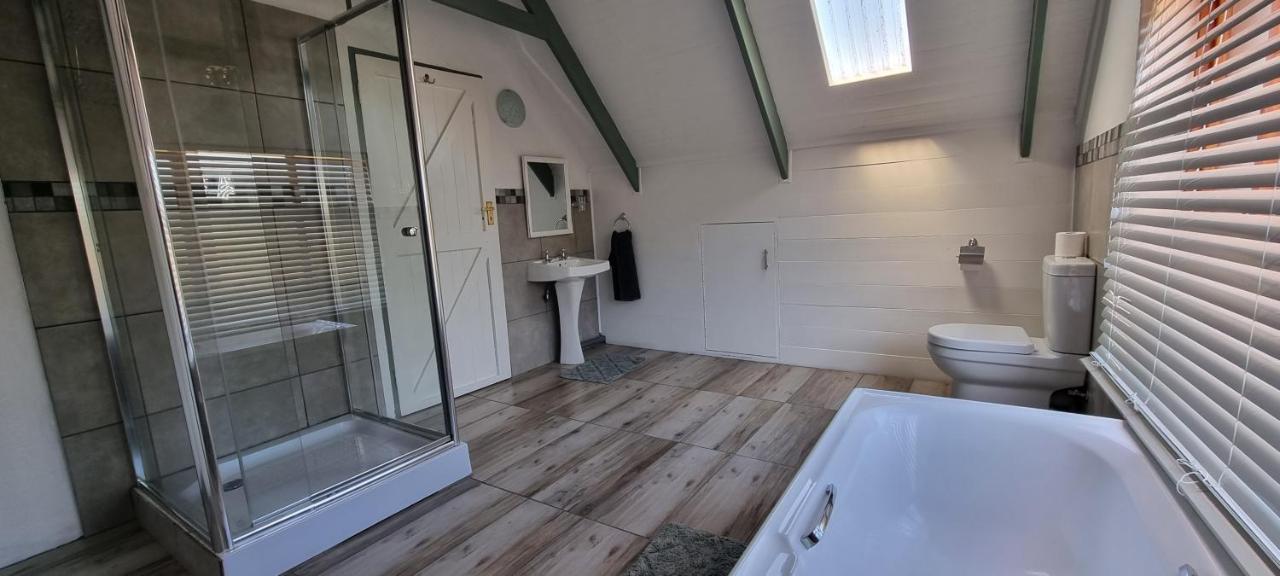 Dullvino Cottage No 15 At Critchley Dullstroom Bagian luar foto