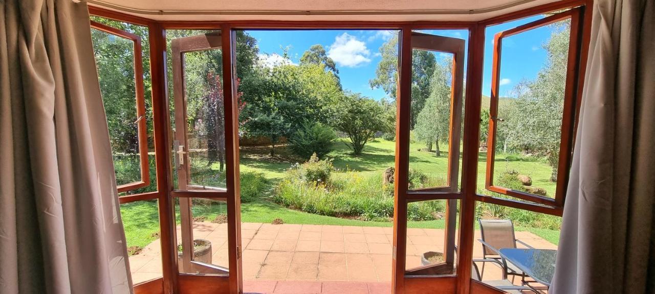 Dullvino Cottage No 15 At Critchley Dullstroom Bagian luar foto